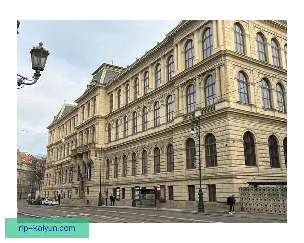 捷克布拉格德比迎来激烈对抗，双方表现稳健引发关注