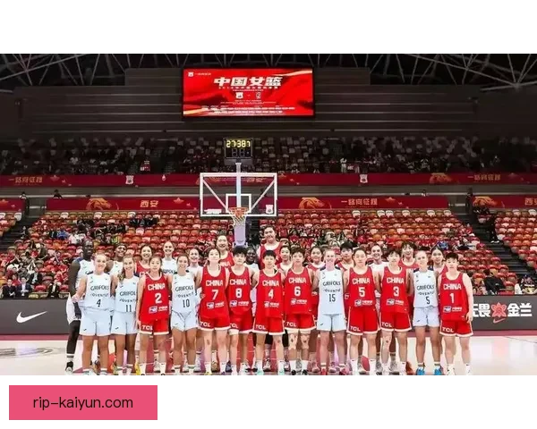 中国队热身赛安排：备战近期国际赛事，状态稳定值得关注。