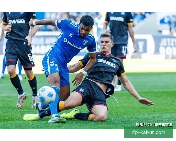 德甲中下游球队逐渐展现竞争力，状态回暖引人关注