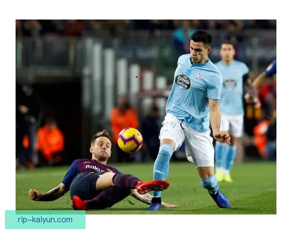 西甲赫塔费中场拦截持续发力,表现稳健值得关注 西甲赫塔费中场拦截持续发力,表现稳健值得关注